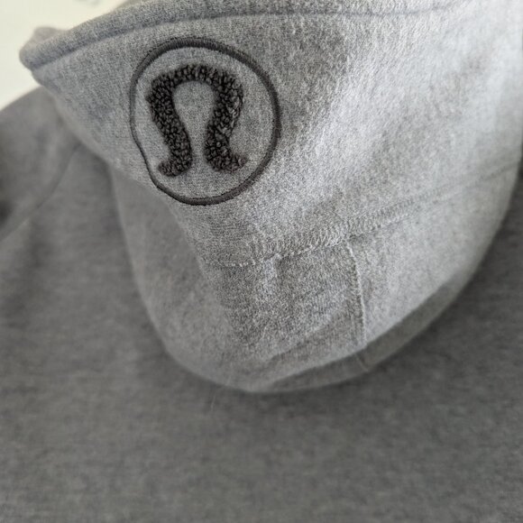Light Grey Fleece Linning Slim Fit Lululemon Hoodie Size 4 Excellent Condition - Picture 2 of 4